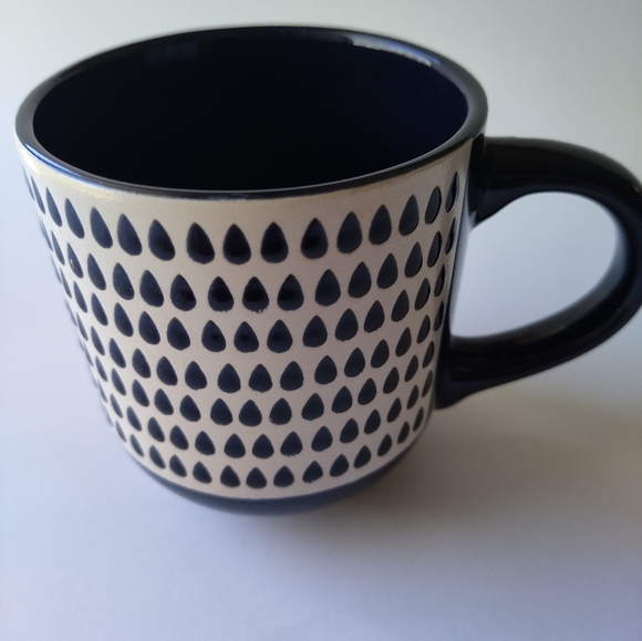 Danica Heirloom Mug Textured Stoneware - Picture 2 of 4